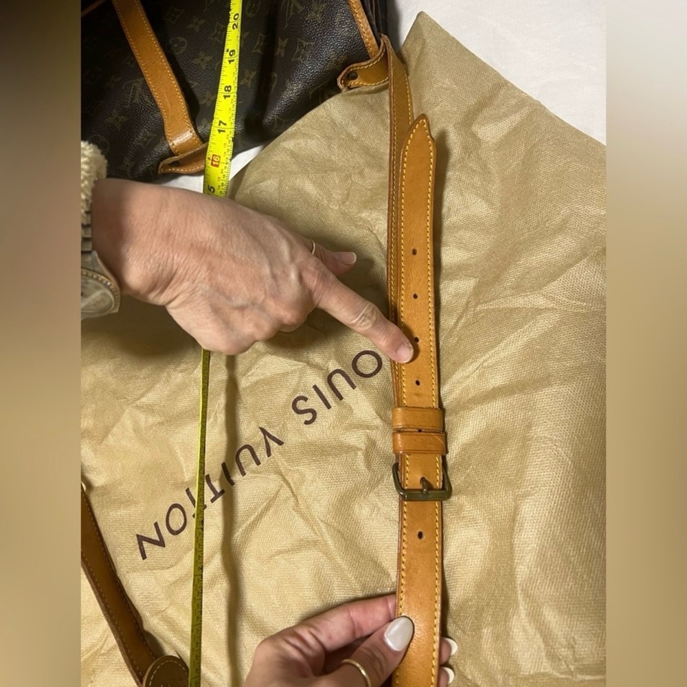 Louis Vuitton Saumer Monogram Tan and Brown Messenger Bag - Picture 13 of 17